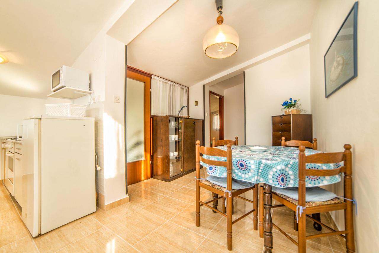 Apartments Marija 821 Pula Bagian luar foto