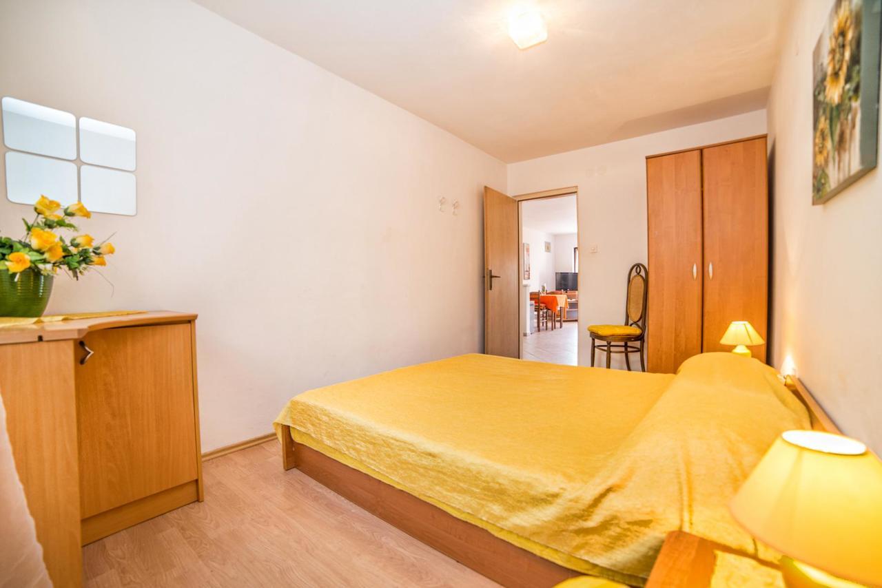 Apartments Marija 821 Pula Bagian luar foto
